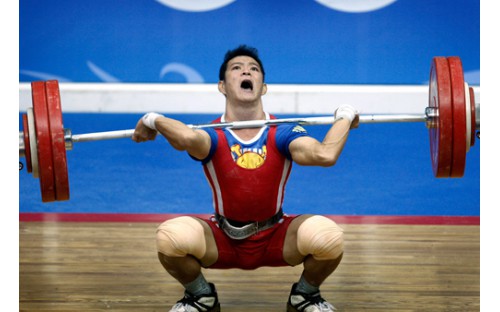VĐV bị thương gánh trách nhiệm giành HC Olympic cho cử tạ Việt Nam